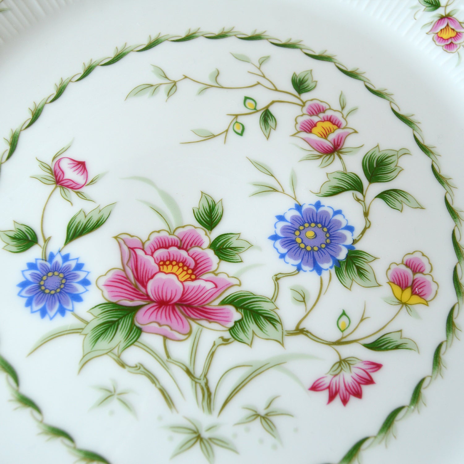 AndreabySadekCakePlate_6.jpg?v