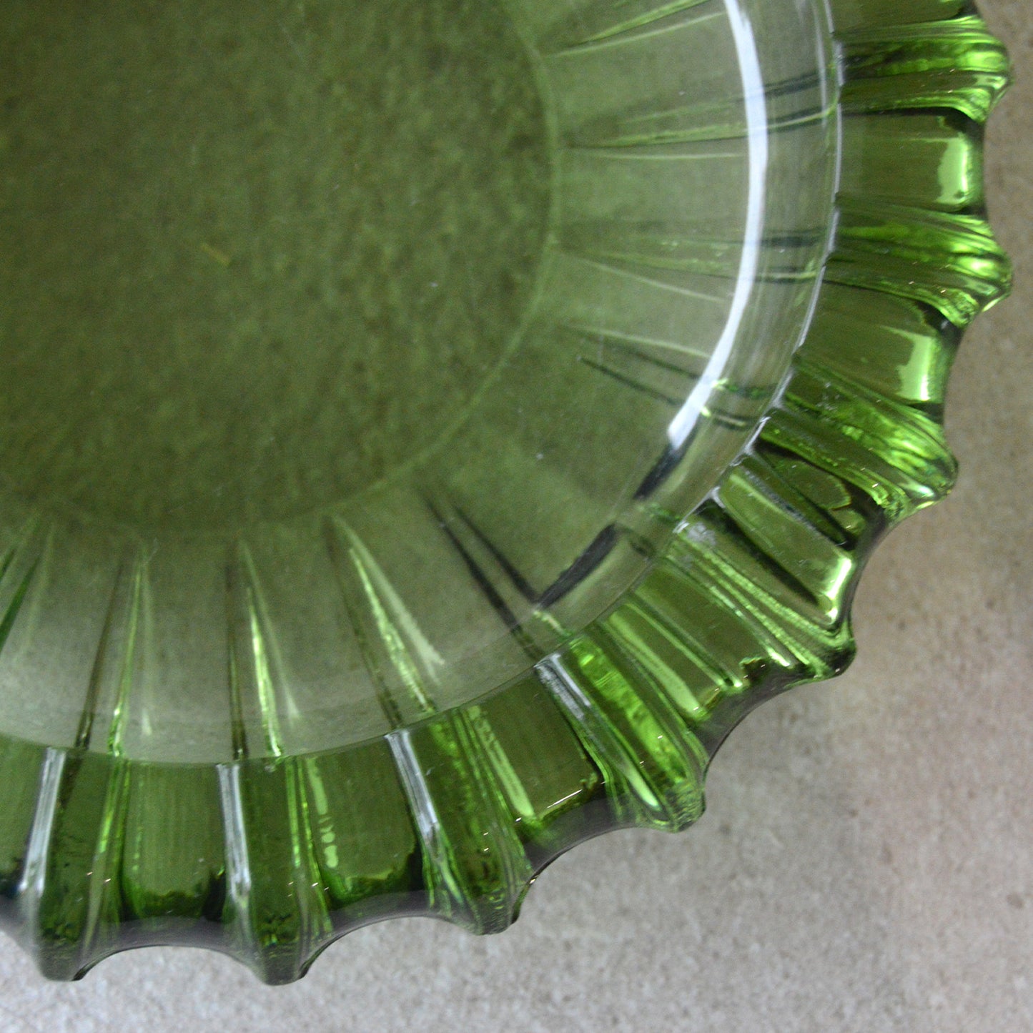 Vintage Fostoria Emerald Green Glass Ashtray (1940s)