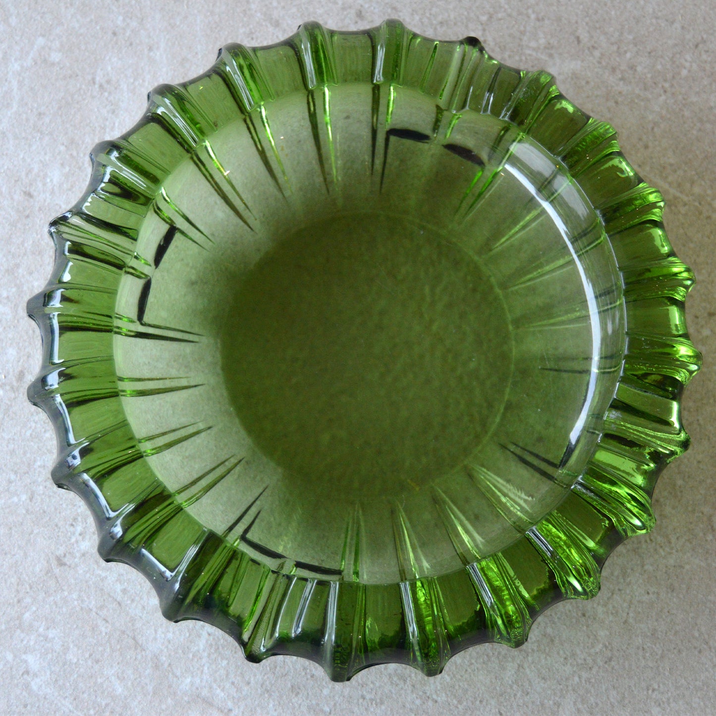 Vintage Fostoria Emerald Green Glass Ashtray (1940s)